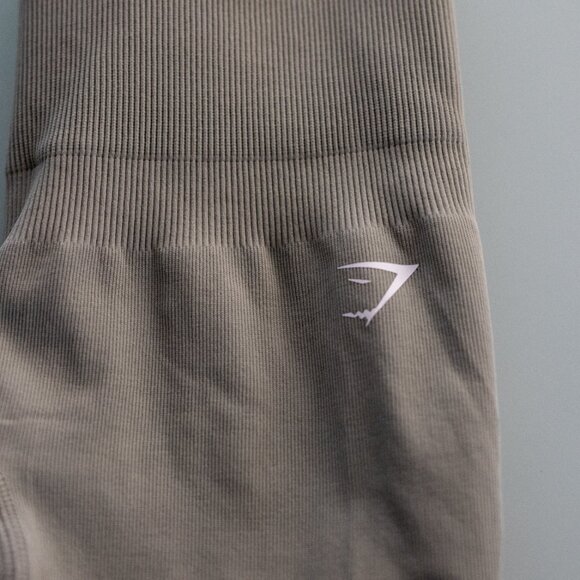 Gym Shark Gains Seamless Ripped Leggings - Picture 8 of 10